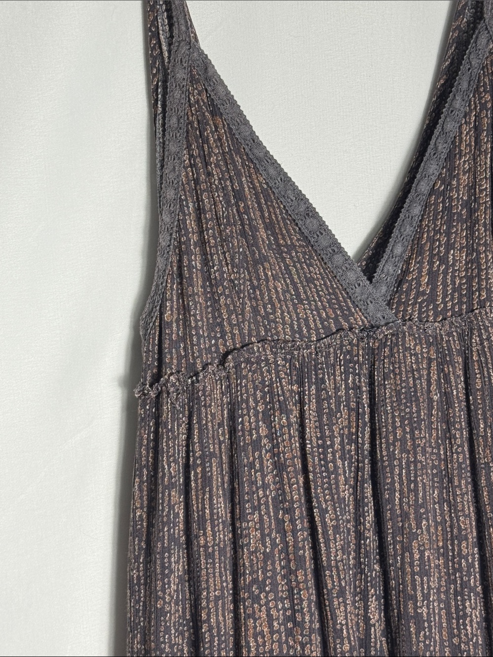By Together Brown Shimmer Metallic Plissé Mini Babydoll Dress - Size L - Picture 2 of 9